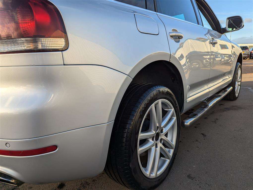 <p>2007 VOLKSWAGEN TOUAREG **SOLD</p>