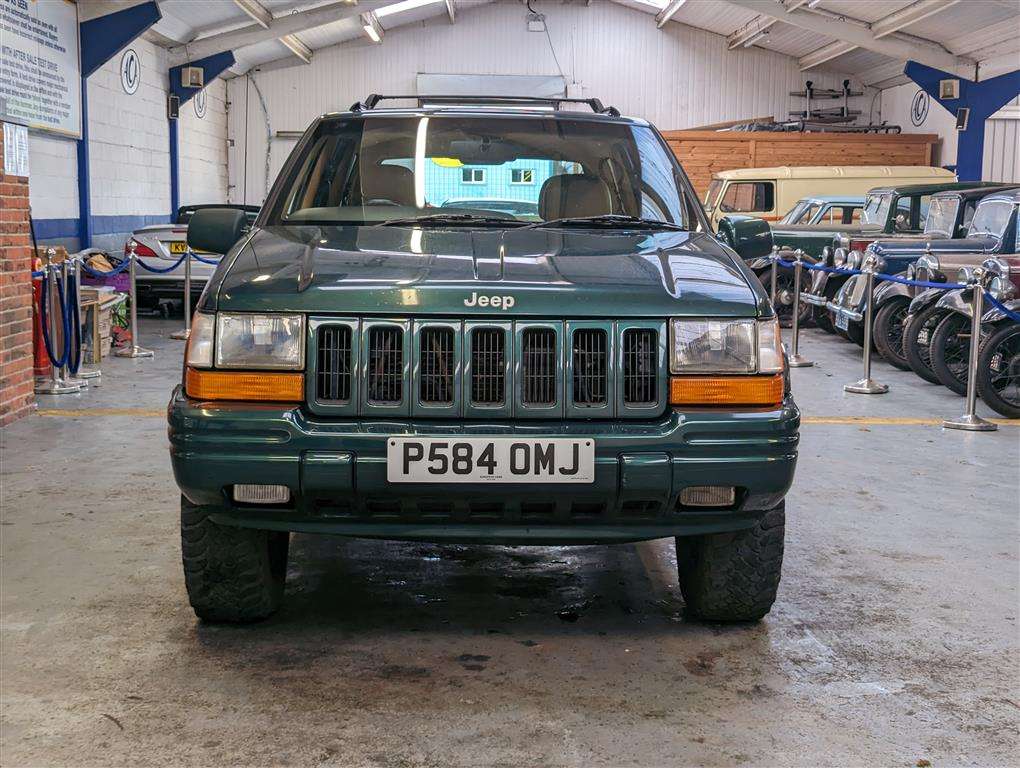 <p>1997 JEEP GRAND CHEROKEE LTD AUTO</p>