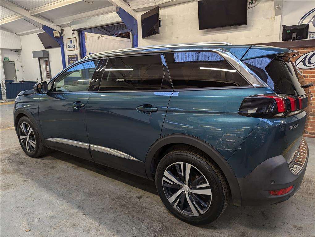 <p>2018 PEUGEOT 5008 ALLURE S/S</p>