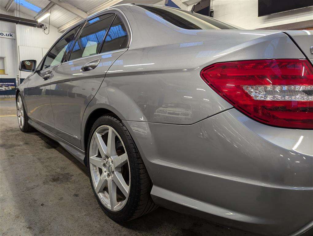 <p>2012 MERCEDES-BENZ C220 SPORT CDI BLUEEFI-CY</p>