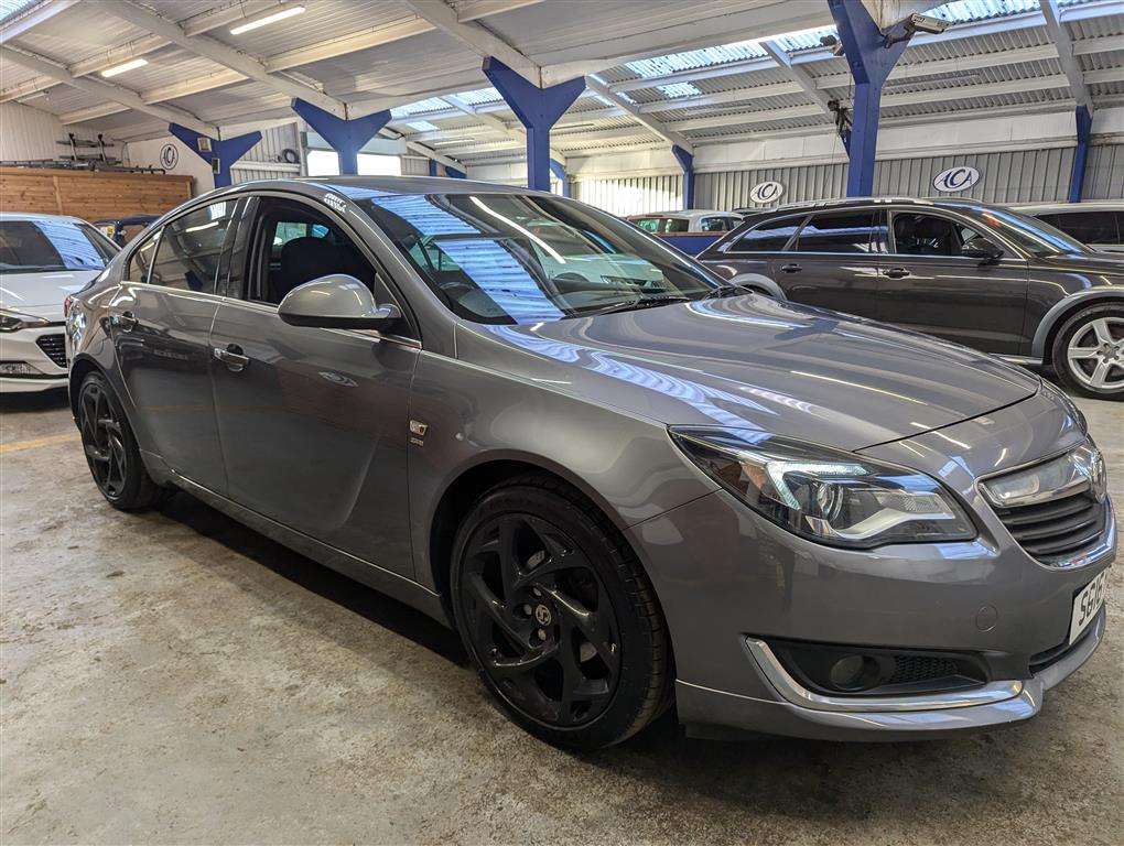 <p>2016 VAUXHALL INSIGNIA SRI NAV VXLNE CD</p>