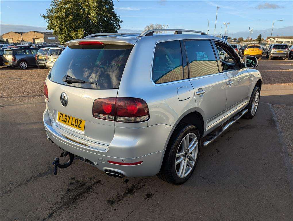 <p>2007 VOLKSWAGEN TOUAREG ALTITUDE TDI E4 AUTO</p>