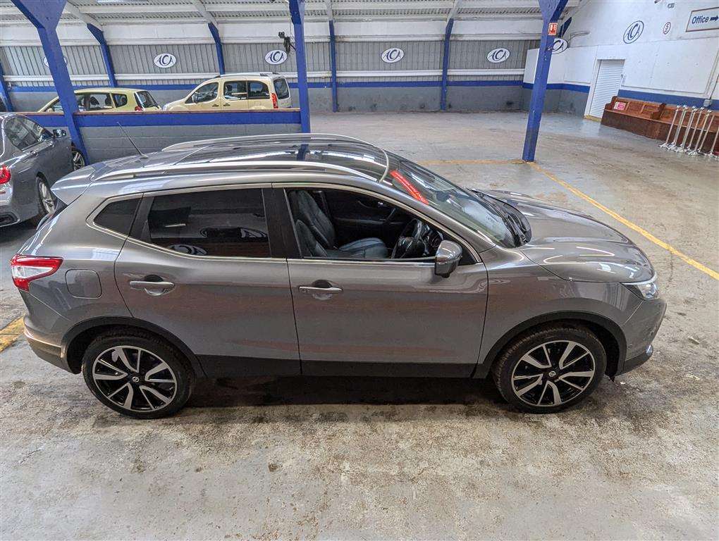 <p>2016 NISSAN QASHQAI TEKNA DCI CVT</p>