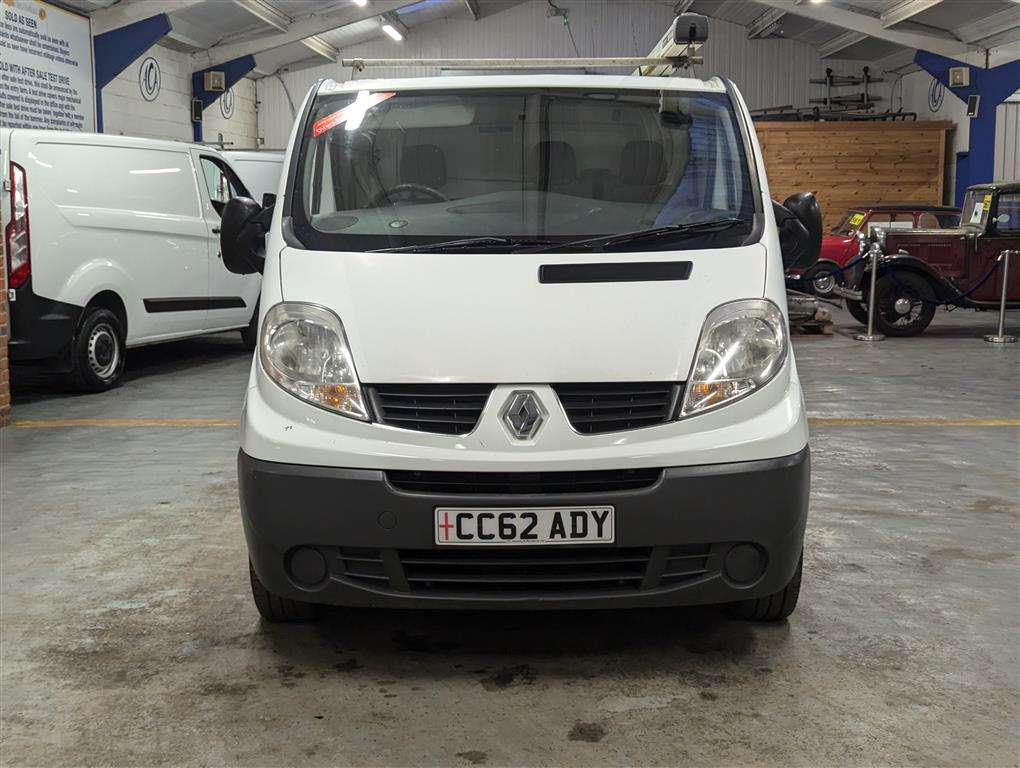 <p>2013 RENAULT TRAFIC SL29 DCI</p>