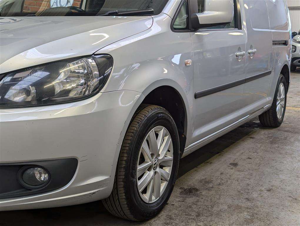 <p>2014 VOLKSWAGEN CADDY MAXI C20 HIGHLINE T</p>