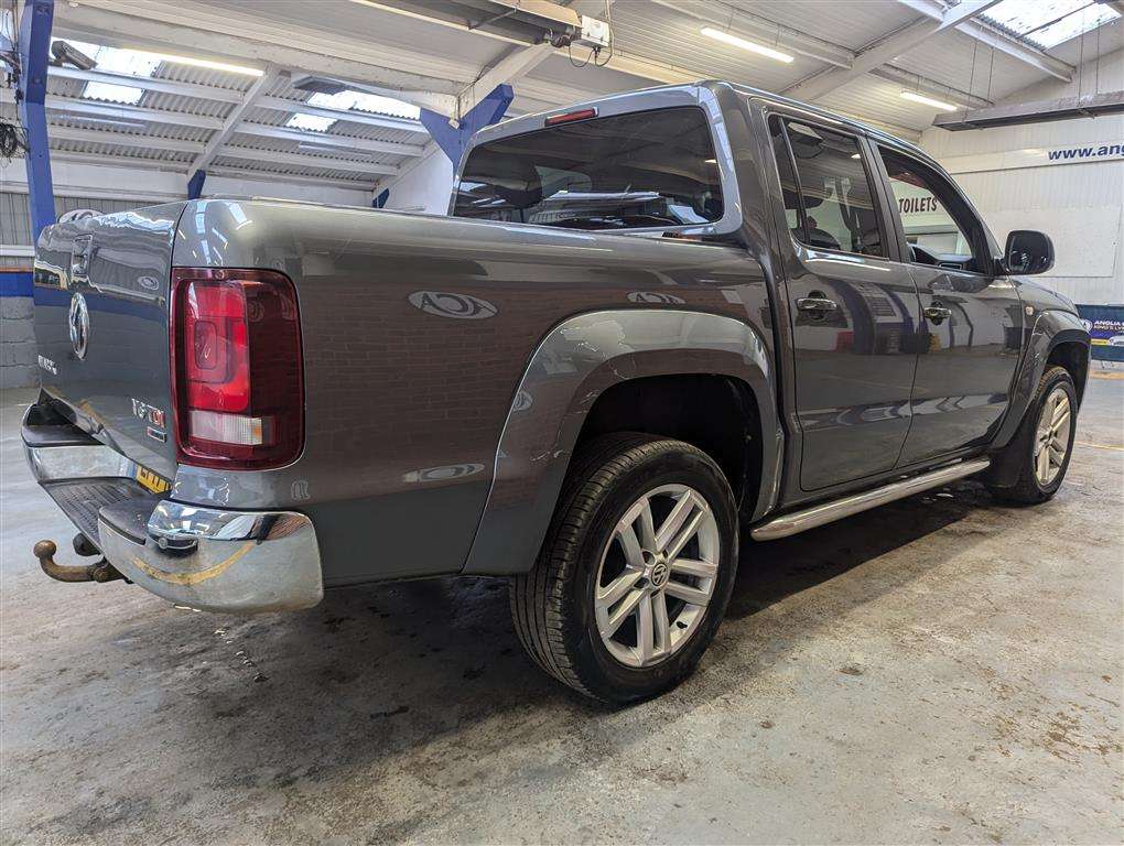 <p>2017 VOLKSWAGEN AMAROK HIGHLINE V6 TDI 4M</p>