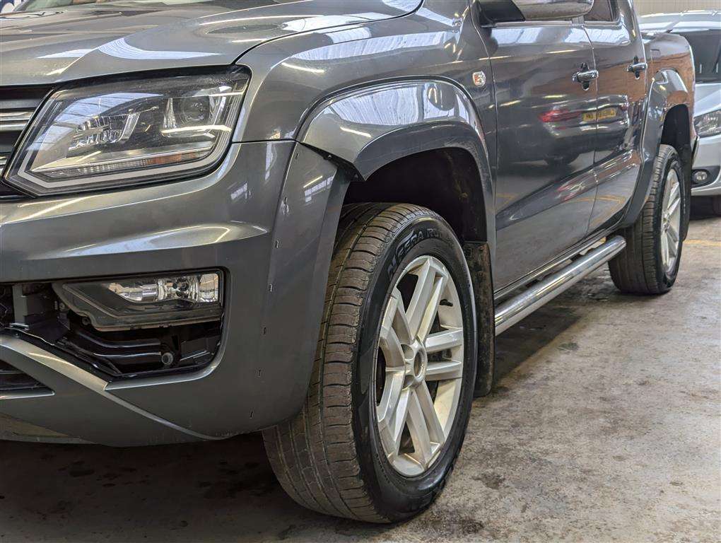 <p>2017 VOLKSWAGEN AMAROK HIGHLINE V6 TDI 4M</p>