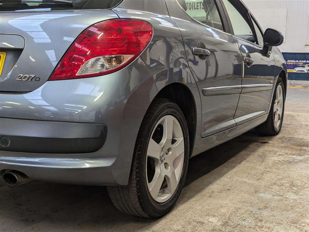 <p>2009 PEUGEOT 207 SPORT HDI 90</p>