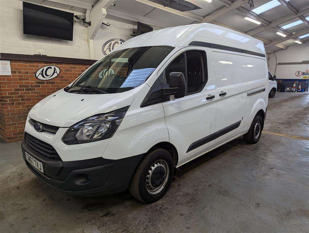 <p>2017 FORD TRANSIT CUSTOM 290</p>