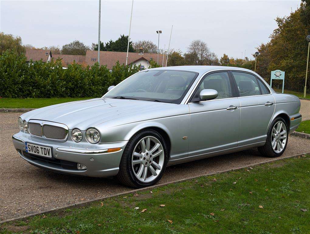 <p>2006 JAGUAR XJ SOVEREIGN TDVI AUTO</p>