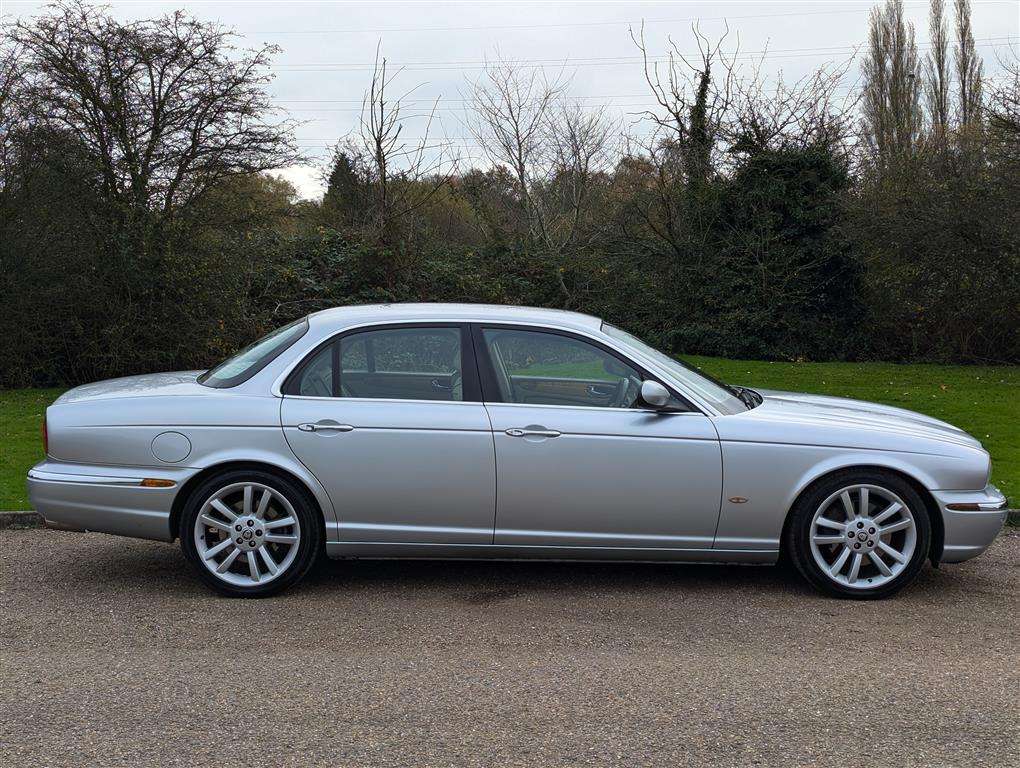 <p>2006 JAGUAR XJ SOVEREIGN TDVI AUTO</p>