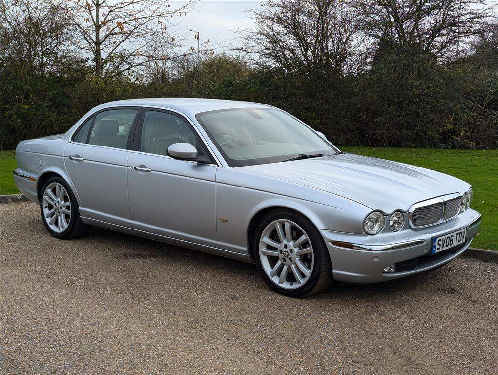 <p>2006 JAGUAR XJ SOVEREIGN TDVI AUTO</p>