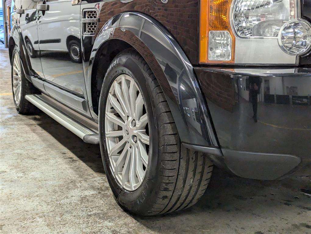 <p>2008 LAND ROVER DISCOVERY TDV6 GS</p>