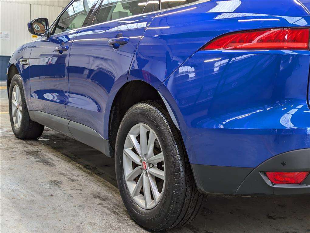 <p>2019 JAGUAR F-PACE PRESTIGE D</p>