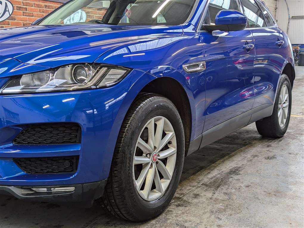 <p>2019 JAGUAR F-PACE PRESTIGE D</p>