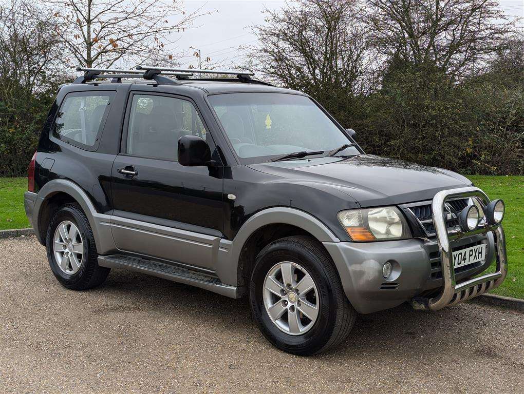 <p>2004 MITSUBISHI SHOGUN EQUIPPE DI-D AUTO</p>