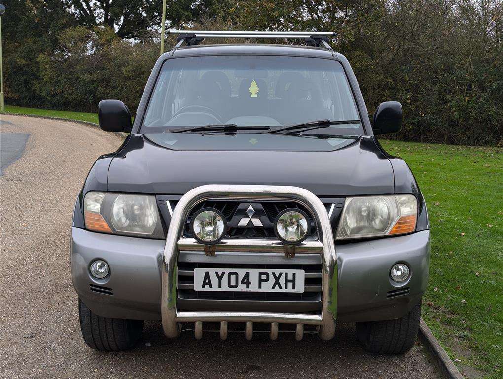 <p>2004 MITSUBISHI SHOGUN EQUIPPE DI-D AUTO</p>