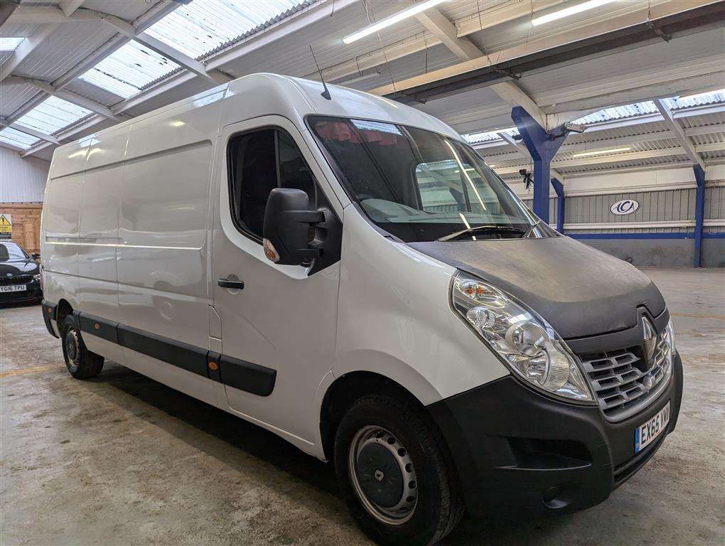 <p>2015 RENAULT MASTER LM35 BUSINESS DCI</p>