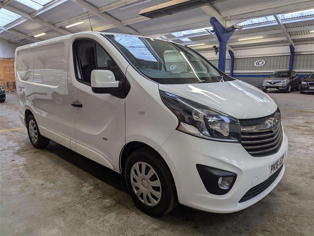 <p>2016 VAUXHALL VIVARO 2700 SPORTIVE CDTI</p>