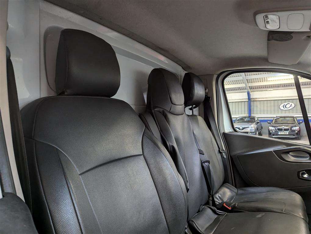 <p>2016 VAUXHALL VIVARO 2700 SPORTIVE CDTI</p>