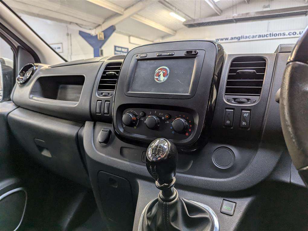 <p>2016 VAUXHALL VIVARO 2700 SPORTIVE CDTI</p>