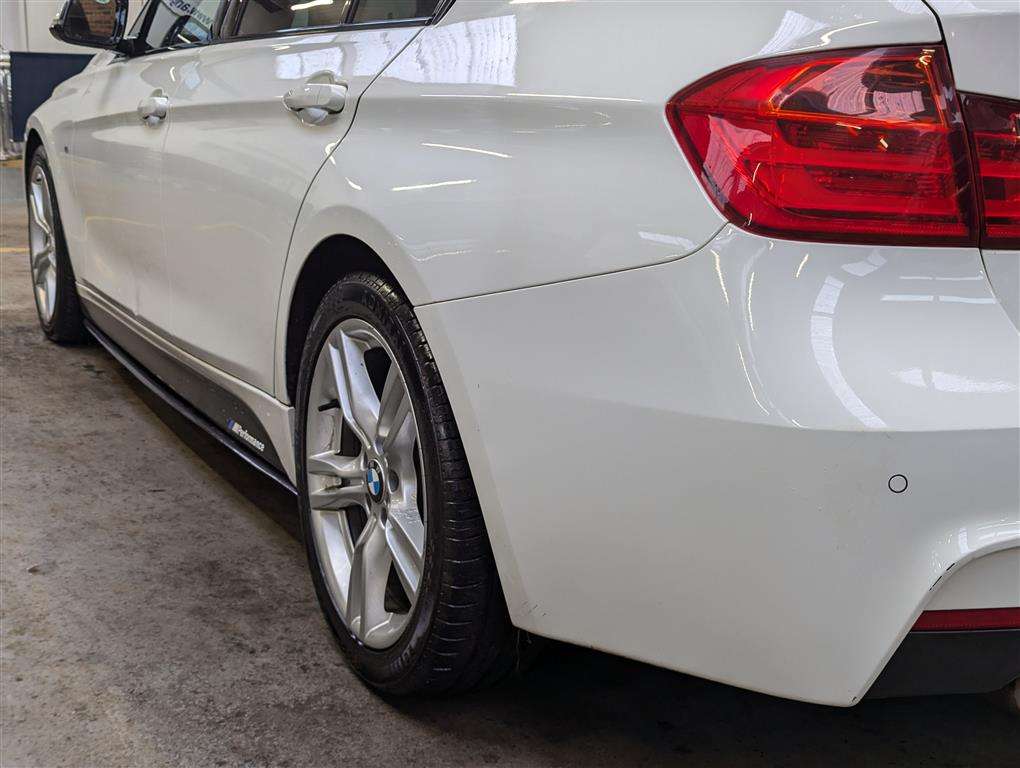 <p>2014 BMW 325D M SPORT AUTO</p>