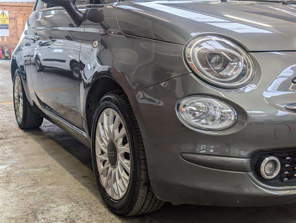 <p>2016 FIAT 500 LOUNGE</p>