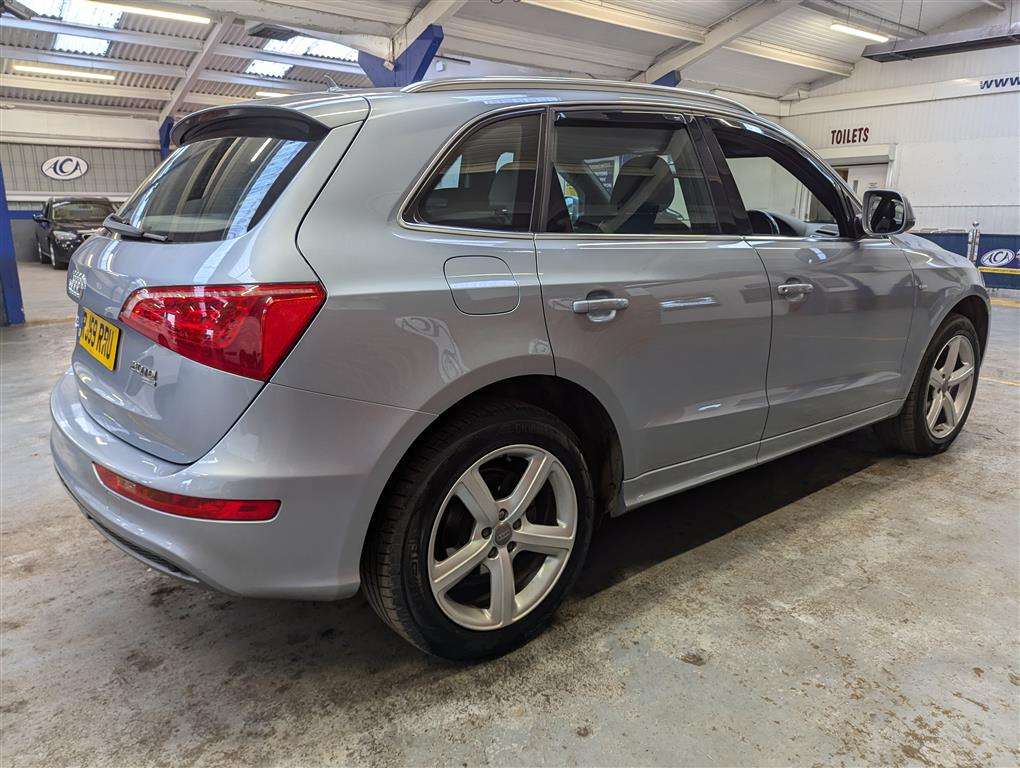 <p>2009 AUDI Q5 S LINE TDI QUATTRO S-A</p>