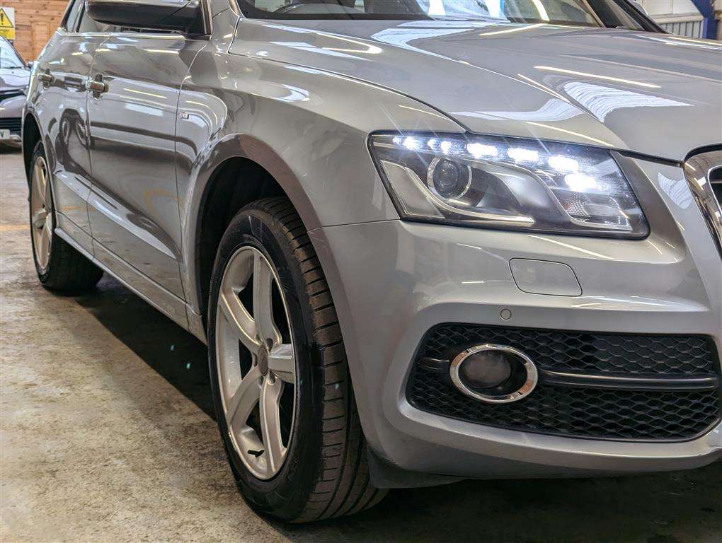 <p>2009 AUDI Q5 S LINE TDI QUATTRO S-A</p>