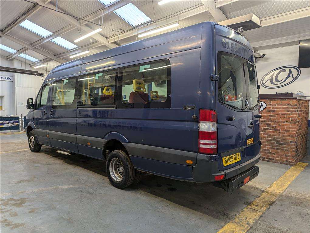 <p>2009 MERCEDES SPRINTER MINIBUS</p>