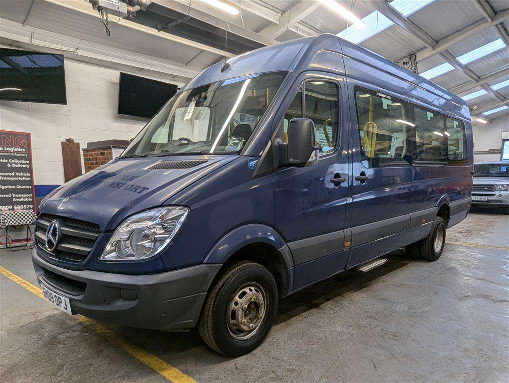 <p>2009 MERCEDES SPRINTER MINIBUS</p>