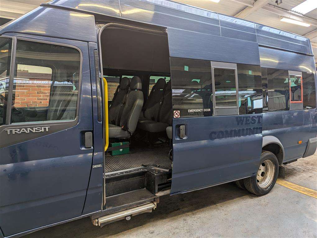 <p>2009 FORD TRANSIT 115 T430 TREND 17</p>