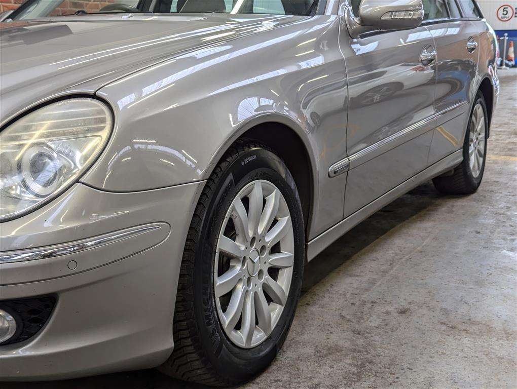 <p>2006 MERCEDES E320 CDI ELEGANCE AUTO</p>