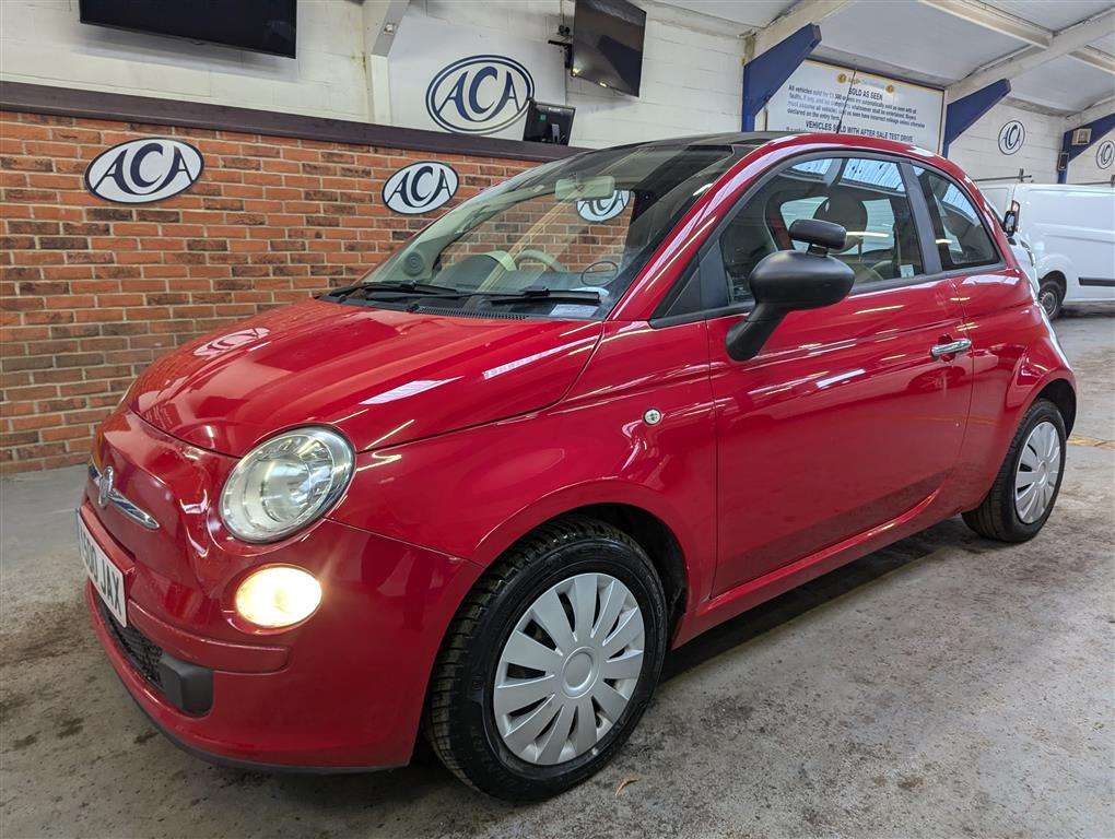 <p>2010 FIAT 500 POP</p>