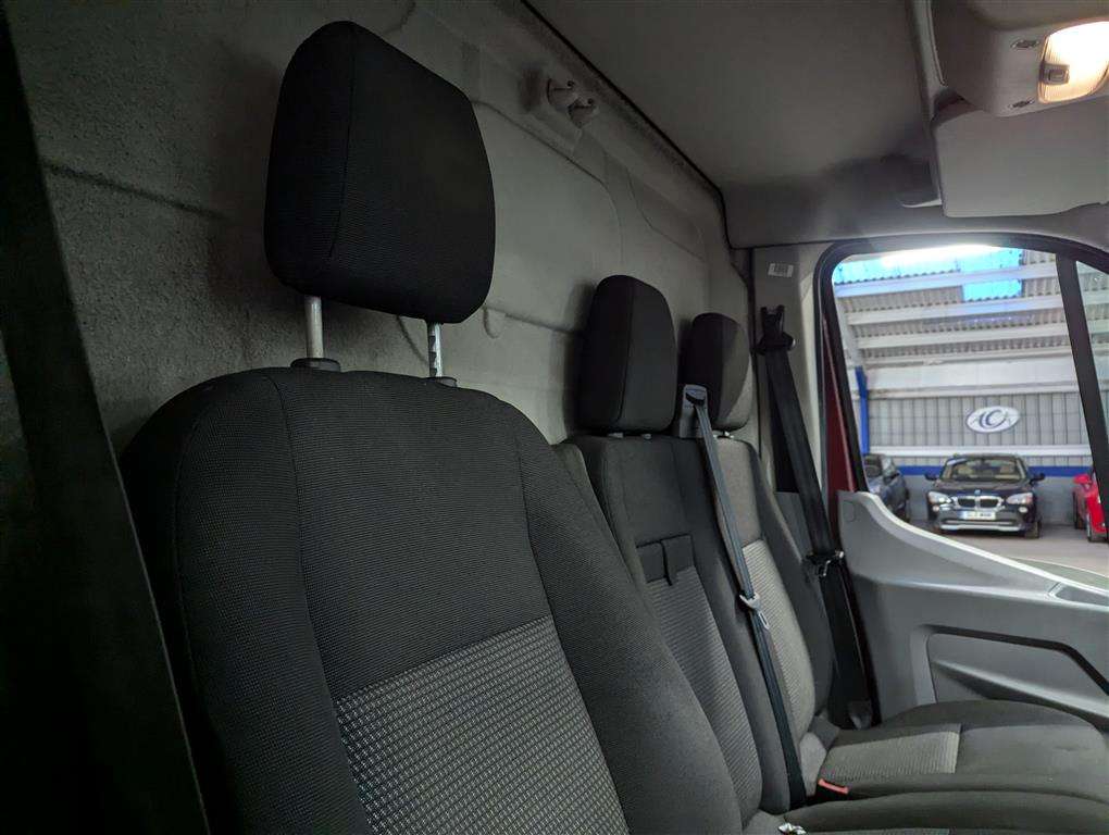 <p>2014 FORD TRANSIT 350</p>