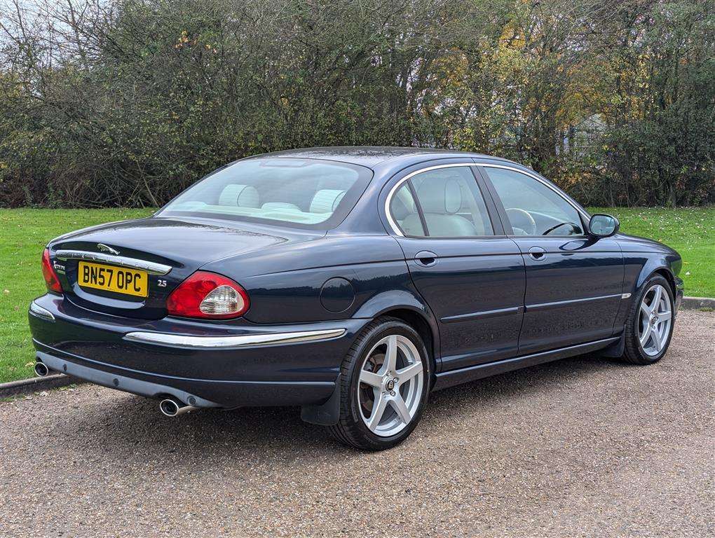 <p>2007 JAGUAR X-TYPE SOVEREIGN V6 AUTO</p>