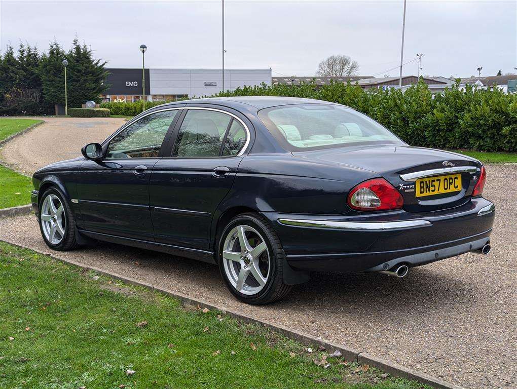 <p>2007 JAGUAR X-TYPE SOVEREIGN V6 AUTO</p>