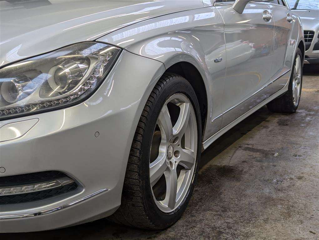 <p>2011 MERCEDES-BENZ CLS350 CDI BLUEEFFICIENCY</p>