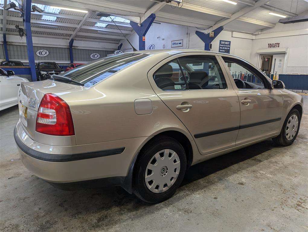 <p>2005 SKODA OCTAVIA AMBIENTE FSI AUTO</p>