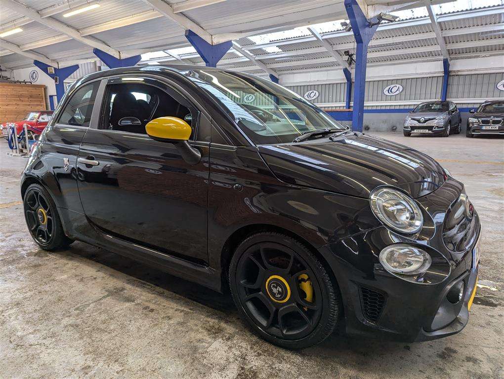 <p>2018 ABARTH 595 TROFEO</p>