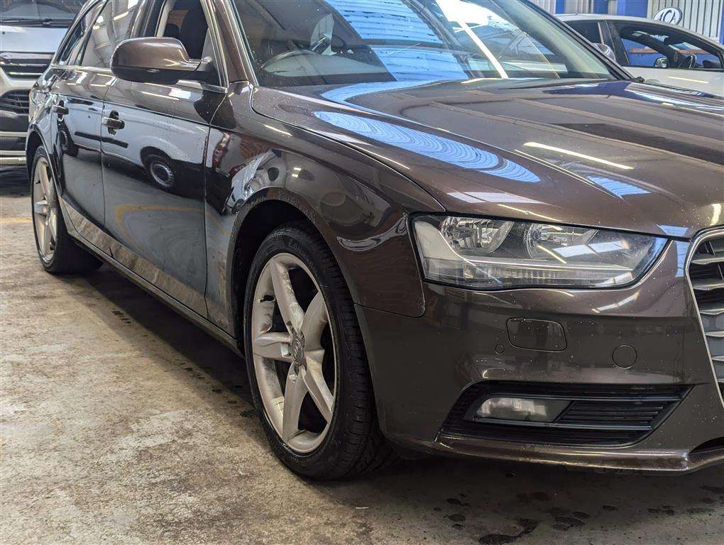 <p>2013 AUDI A4 SE TECHNIK TDI QUATTRO</p>