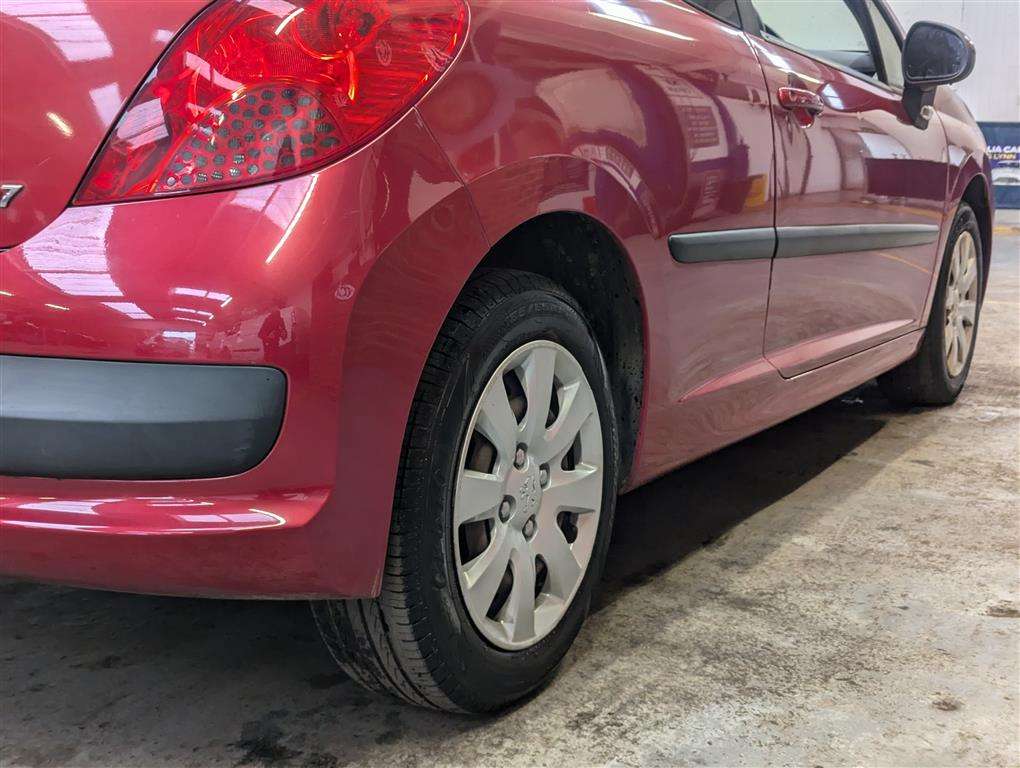 <p>2007 PEUGEOT 207 S HDI 67</p>