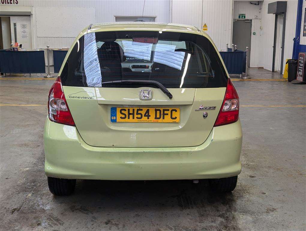 <p>2004 HONDA JAZZ SE</p>