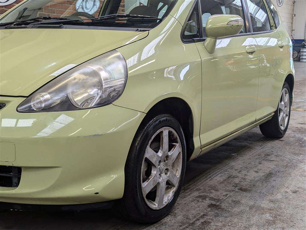 <p>2004 HONDA JAZZ SE</p>