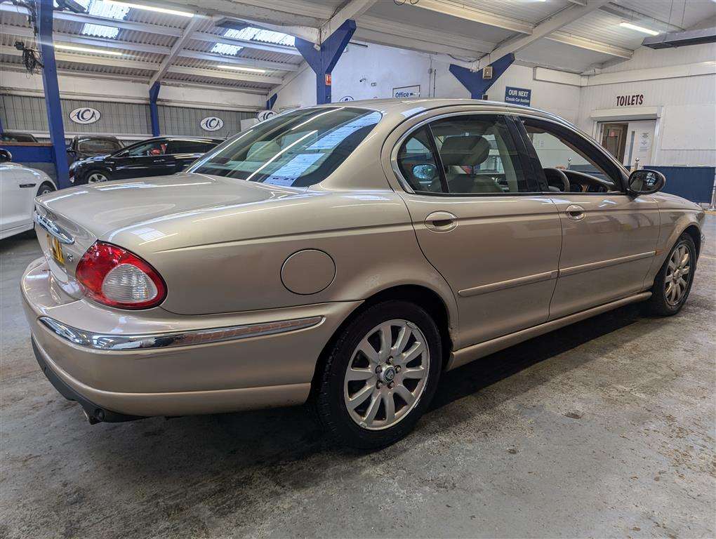 <p>2002 JAGUAR X-TYPE V6 SE AUTO</p>