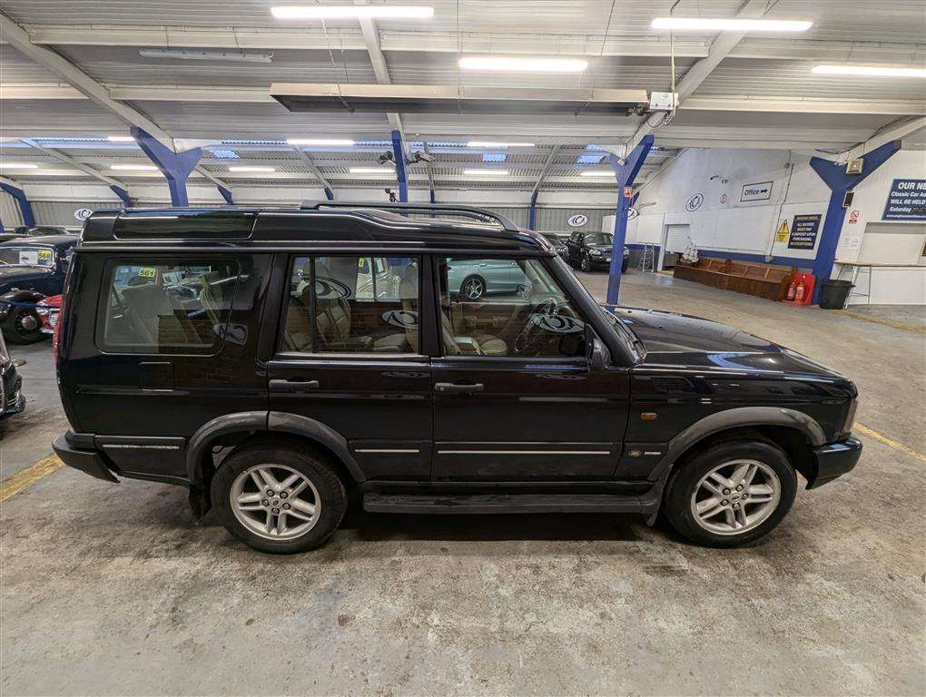 <p>2004 LAND ROVER DISCOVERY LANDMARK TD5 AUTO</p>