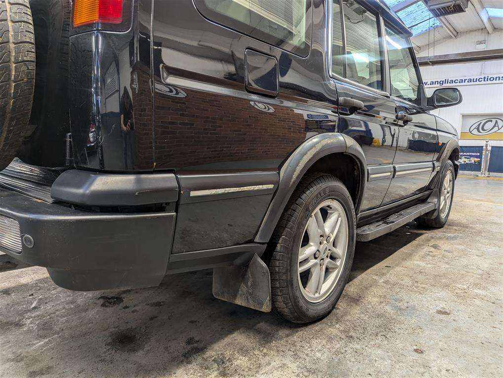 <p>2004 LAND ROVER DISCOVERY LANDMARK TD5 AUTO</p>