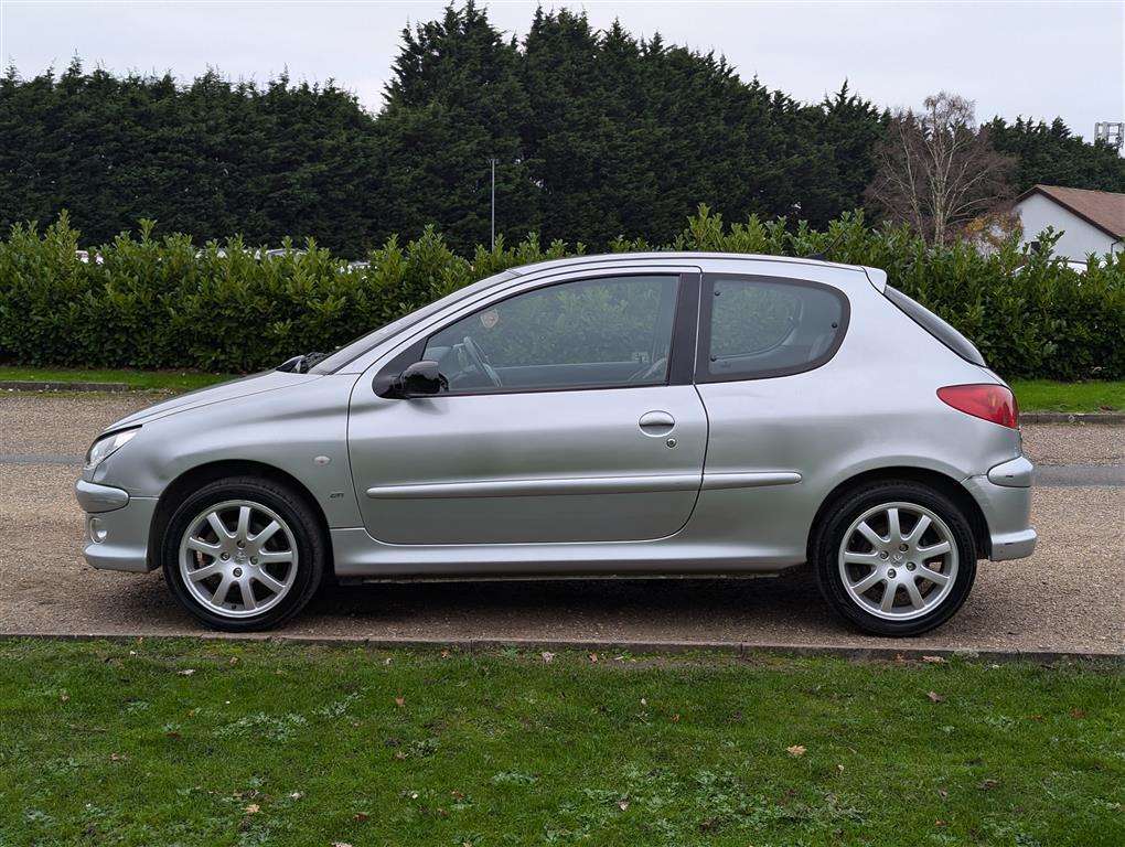 <p>2004 PEUGEOT 206 GTI</p>