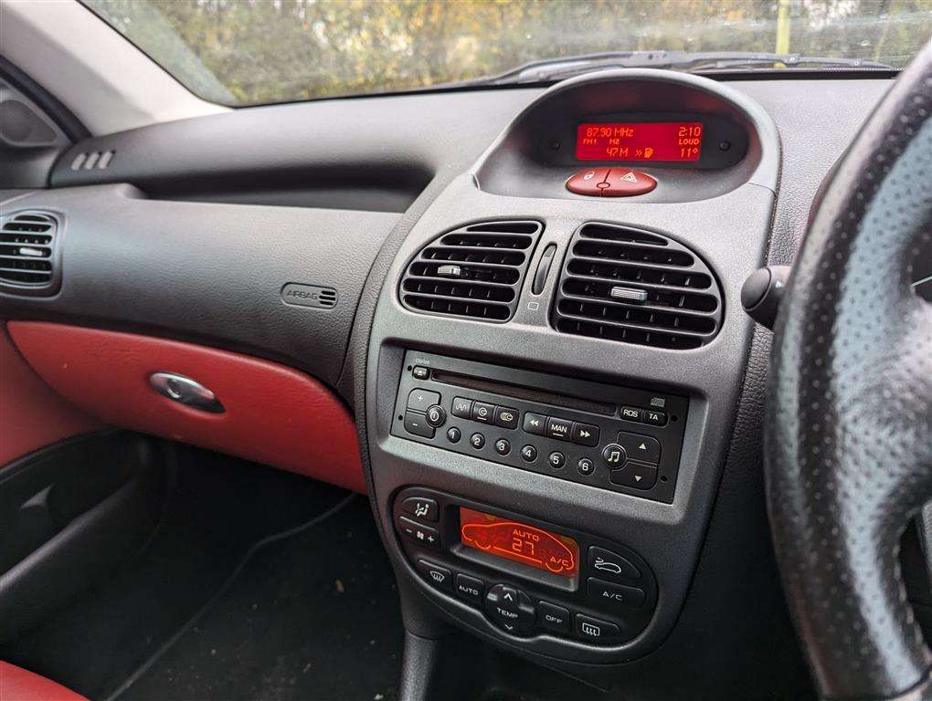 <p>2004 PEUGEOT 206 GTI</p>