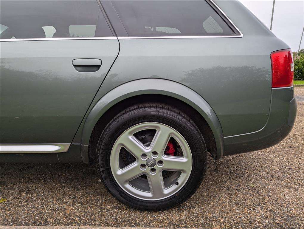 <p>2004 AUDI A6 ALLROAD T QUATTRO AUTO</p>